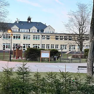 Żłobek Mini Gromadka Kubusia Puchatka image 1
