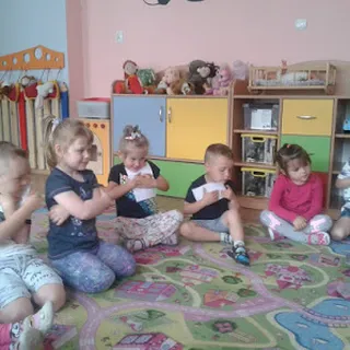 Przedszkole Niepubliczne Mali Odkrywcy image 4