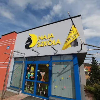 DWUJĘZYCZNE PRZEDSZKOLE MONTESSORI "KRÔSNJÃTA" image 2