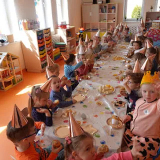 Dwujęzyczne Niepubliczne Przedszkole Mieszko I image 1