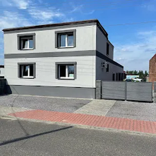 WESOŁY DOMEK image 1