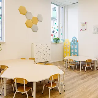 MALI GIGANCI ŻŁOBEK image 1