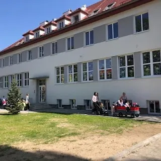 Żłobek Niepubliczny Akademia Małego Sportowca Dinolandia image 1