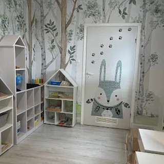 DWUJĘZYCZNY PUNKT PRZEDSZKOLNY ,,WILD FOX'' O PROFILU MONTESSORI image 2