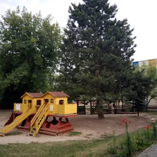 PRZEDSZKOLE NR 381 image 1