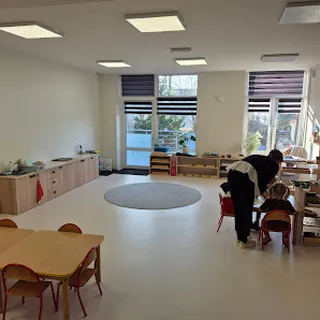 PRZEDSZKOLE ŚWIAT MONTESSORI image 2