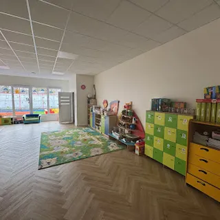 Klub dziecięcy "Radosny Zakątek" image 1