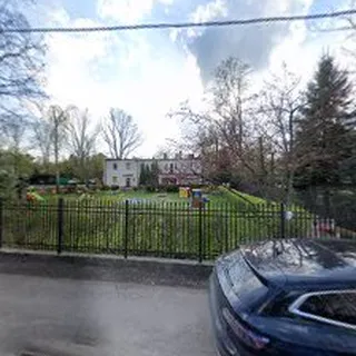 Przedszkole Nr 2 Kolorowy Zalesinek W Piasecznie image 1