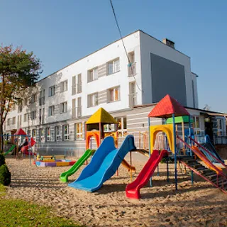 Żłobek Leśna Akademia image 1