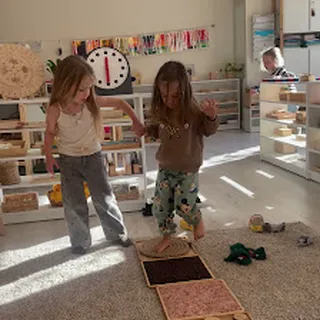 Punkt Przedszkolny Montessori Słowiańska Wieża image 2