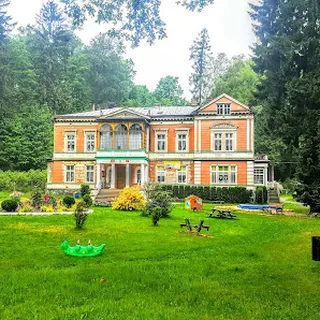 Miejsko-Gminne Przedszkole Im Kubusia Puchatka W Leśnej image 1