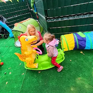 KLUB DZIECIĘCY AKADEMIA MALUSZKA image 3