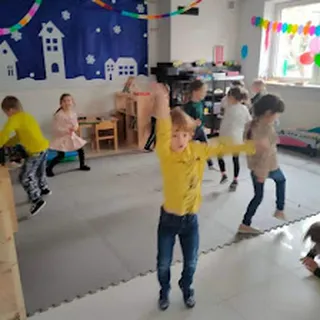Żłobek ArtystycznoSportowy Baśniowy Ogród image 2