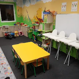 KLUB MAŁEJ PSZCZÓŁKI III JOANNA MAJDZIŃSKA image 2