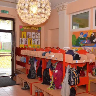 Przedszkole Niepubliczne Bajkowy Dworek image 3