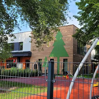 PRZEDSZKOLE NR 330 "POD MODRZEWIEM" image 1