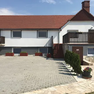 KLUB DZIECIĘCY W UNIKOWICACH image 3