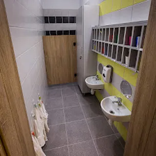 CENTRUM ROZOWJU DZIECI I MŁODZIEŻY ŻŁOBEK  WESOŁE SKOWRONKI image 1