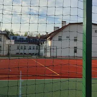 NIEPUBLICZNE PRZEDSZKOLE PRZY SZKOLE PODSTAWOWEJ W WINIARACH image 1
