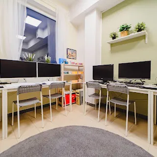 CHRZEŚCIJAŃSKIE PRZEDSZKOLE MONTESSORI Kozacza Góra image 2