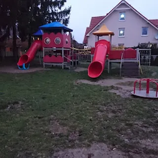 Anglojęzyczne Przedszkole Prywatne Zielona Dolina image 3