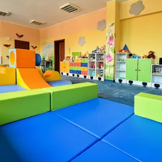 Żłobek "Kolorowy Świat" image 3