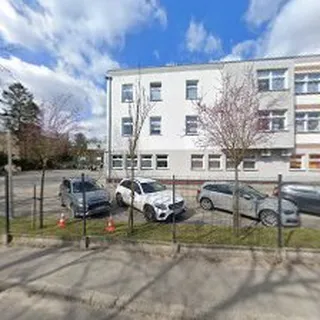 KOLOROWE PRZEDSZKOLE MONTESSORI image 2