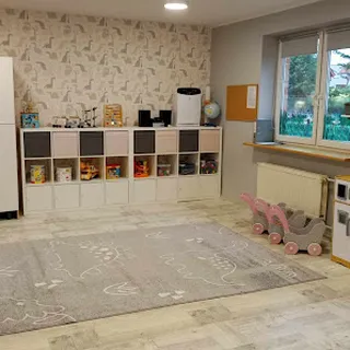 AKADEMIA SMERFA PRYWATNY ŻŁOBEK MARIA JEDRASZAKOWCZARZAK image 2