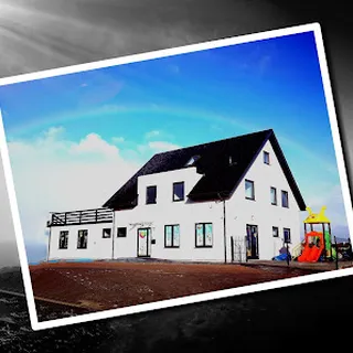 PRZEDSZKOLE NIEPUBLICZNE RADOSNA ISKIERKA image 1