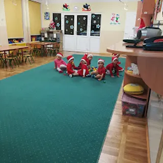 Złobek NIepubliczny Kamyczek SC Monika i Jarosław Ferenszkiewicz image 1