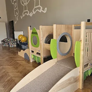 Prywatny Żłobek "Bajkowa Polanka" 2w1 Podróźnicy image 1