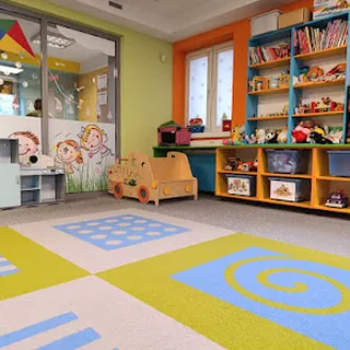 Kolorowe Kredki image 1
