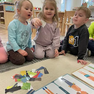 INTEGRACYJNO-JĘZYKOWE PRZEDSZKOLE MONTESSORI HOUSE image 2