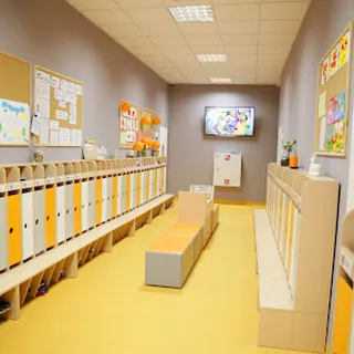 Prywatne przedszkole artystyczno-językowe Kraina Dzieci image 1