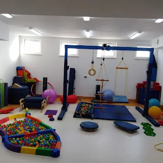 PRZEDSZKOLE INTEGRACYJNE SASANKA image 2