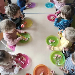 Klub dziecięcy "Słoneczny Zakątek" image 1