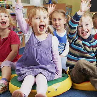 Niepubliczne, anglojęzyczne przedszkole Montessori - Bajtuś 3 image 3