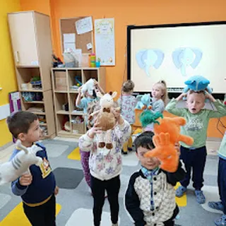 PRZEDSZKOLE "HAPPY - DAYS - SZCZĘŚLIWE DNI" W LESZNIE image 2
