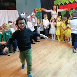 PRYWATNE PRZEDSZKOLE TERAPEUTYCZNE "DZWONECZEK" W ŁAZACH image 3
