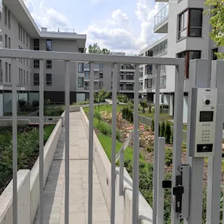 PRZEDSZKOLE Z ODZIAŁAMI INTEGRACYJNYMI NR 394 image 1