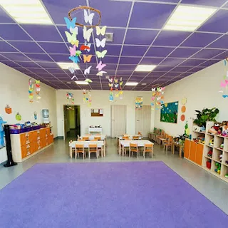 Żłobek Mali Odkrywcy image 3