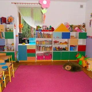 PRZEDSZKOLE NIEPUBLICZNE "BIEDRONECZKA" image 2