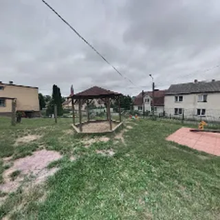 ZESPÓŁ SZKÓŁ PRZEDSZKOLE SAMORZĄDOWE BAJKOWA KRAINA W ŁĘGU image 1