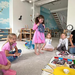 NADMORSKIE PRZEDSZKOLE MONTESSORI o Profilu Językowym image 2
