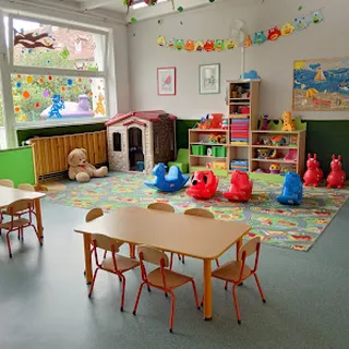 PRZEDSZKOLE NIEPUBLICZNE "U ARTYSTÓW" image 1