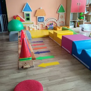 Mali odkrywcy  żłobek rozbudzający ciekawość świata image 4