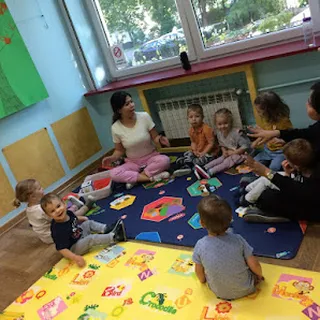 PUNKT PRZEDSZKOLNY "TRZY JĘZYKI" image 3