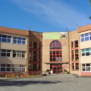 Przedszkole nr 186 "Mieszkańcy Łąki" image 2