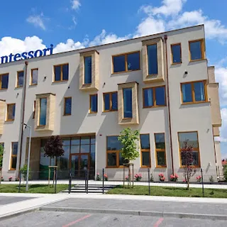 INTEGRACYJNE PRZEDSZKOLE MONTESSORI WAWER image 3