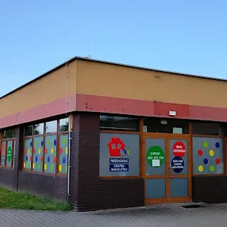 Niepubliczne Przedszkole Anglojęzyczne Chatka Małolatka image 1